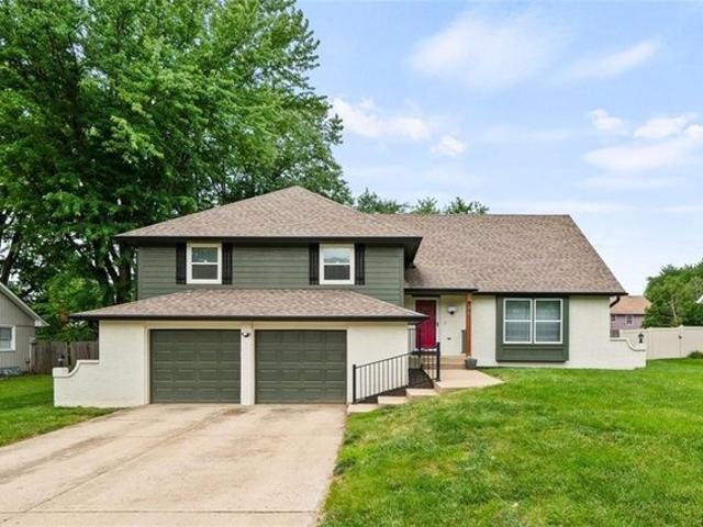 House for sale in Blue Springs, Missouri