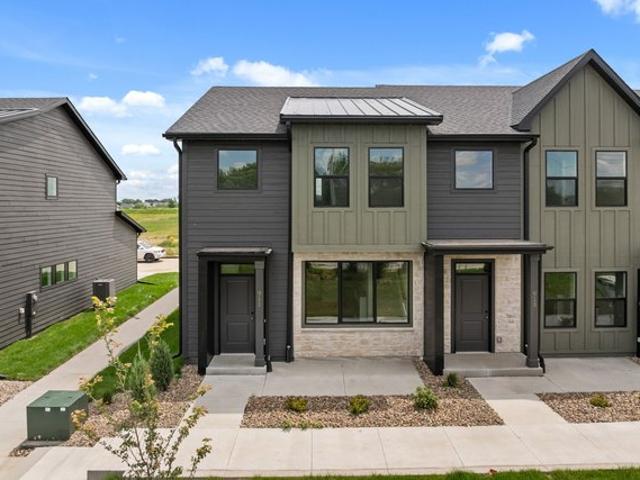 Townhouse for sale in Norwalk, Iowa