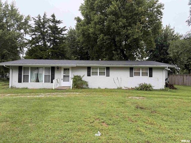 House for sale in Oquawka, Henderson County
