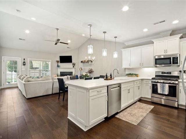 Townhouse for sale in Clemmons, Davidson County