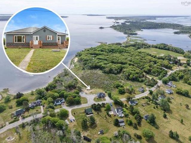 House for sale in Port Clyde, Nova Scotia