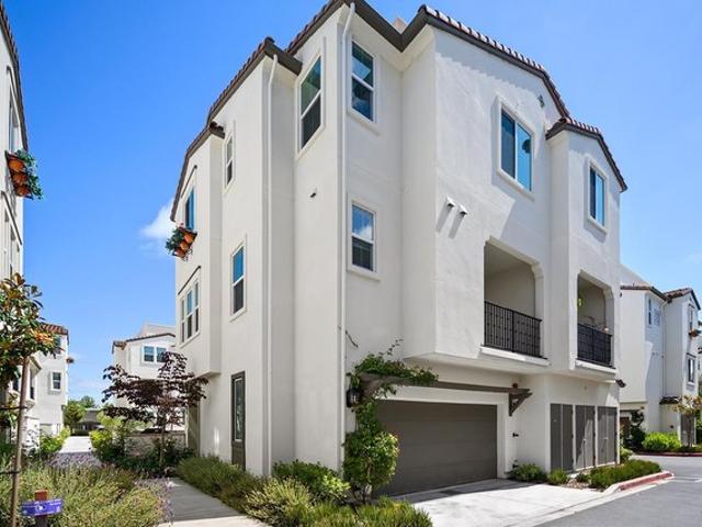 Condo for sale in Novato, California