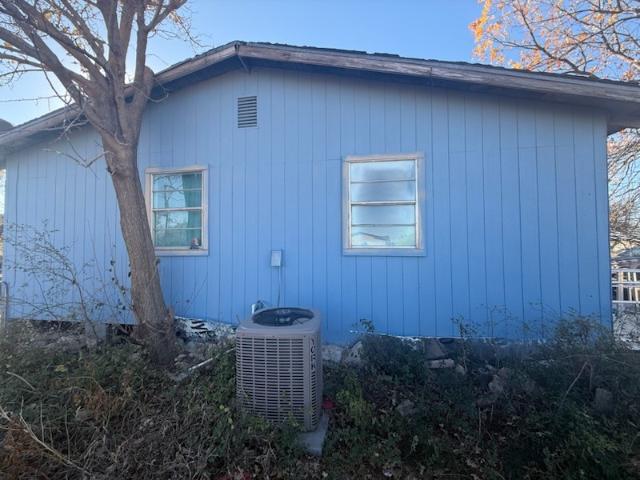 House for sale in Taylor, Texas