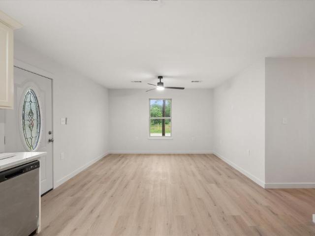 House for sale in Navarro, Texas