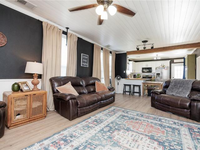 House for sale in Orange Grove, Texas