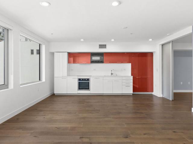 Condo for sale in Financial District, Los Angeles