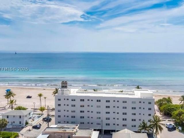 Condo for sale in Hollywood, Florida