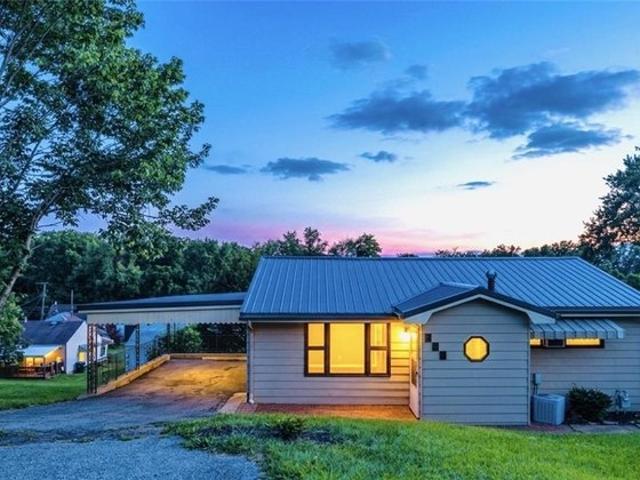 House for sale in Ellwood City, Pennsylvania