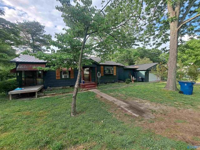 House for sale in Boaz, Alabama