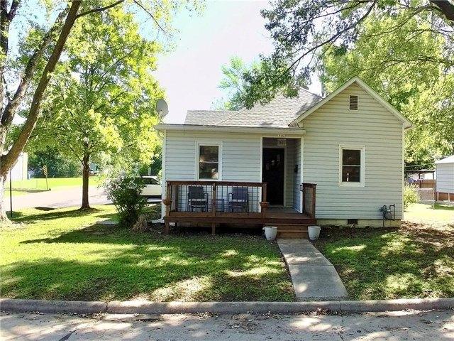 House for sale in Benedict's Addition, Chanute