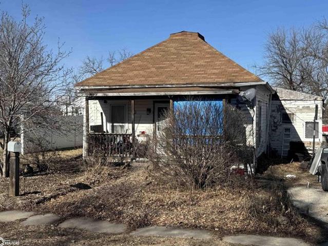 House for sale in Creston, Iowa