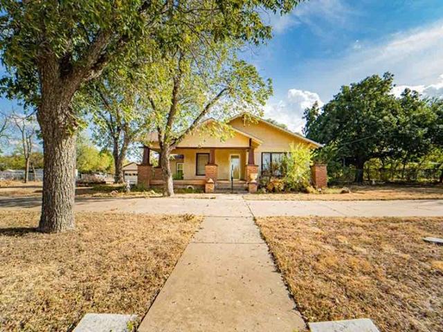 House for sale in Breckenridge, Stephens County