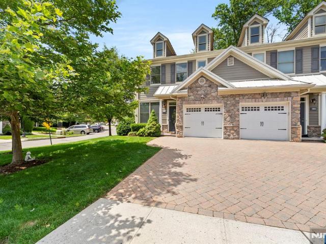 Townhouse for sale in Allendale