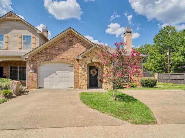 Townhouse for sale in Prestonwood Addition, Longview