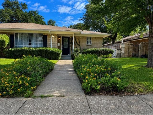 House for sale in Dallas, Texas