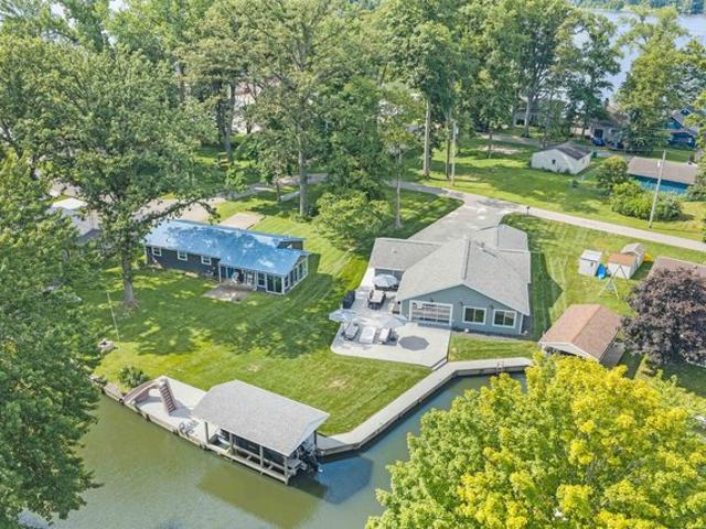 House for sale in Huntsville, Ohio