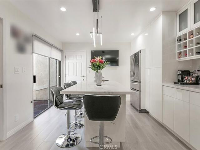 Townhouse for sale in Panorama City Neighborhood Council District, Canoga Park