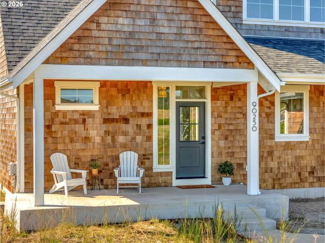 House for sale in Sunset Beach, Warrenton
