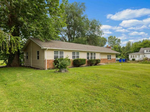 House for sale in Roanoke, Indiana