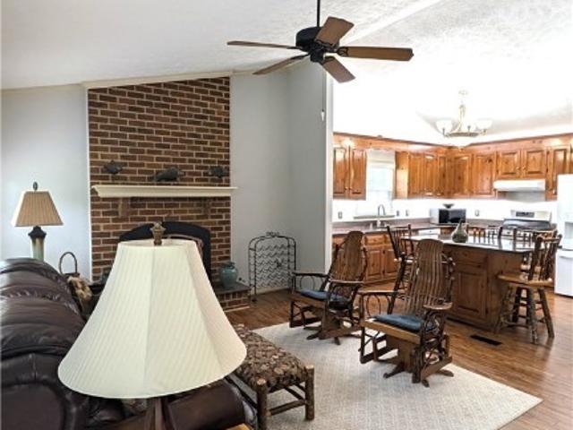 House for sale in Hanover Heights South, Atlee
