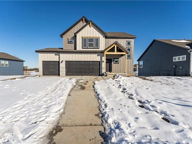 House for sale in East Lakeview Annex, Blue Springs