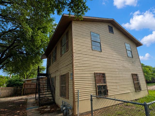 House for sale in Leesville, Texas
