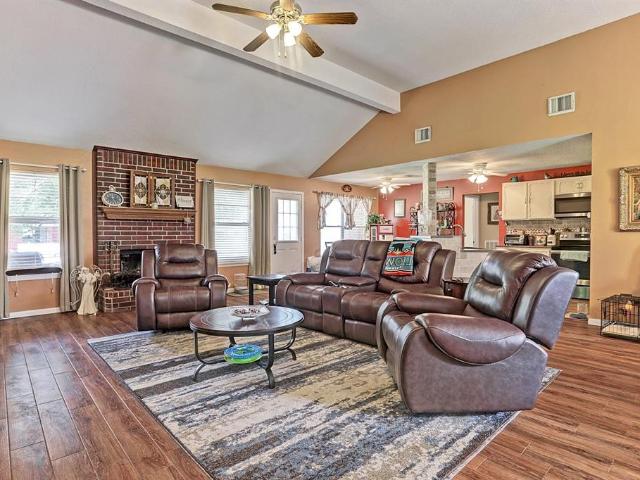 House for sale in Hitchcock, Galveston County
