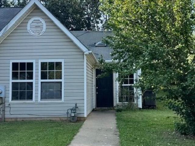 Townhouse for sale in Douglasville, Georgia