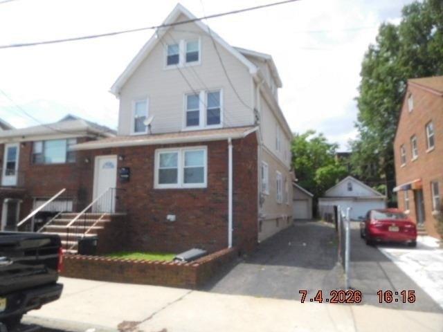 House for sale in Hudson, New Jersey