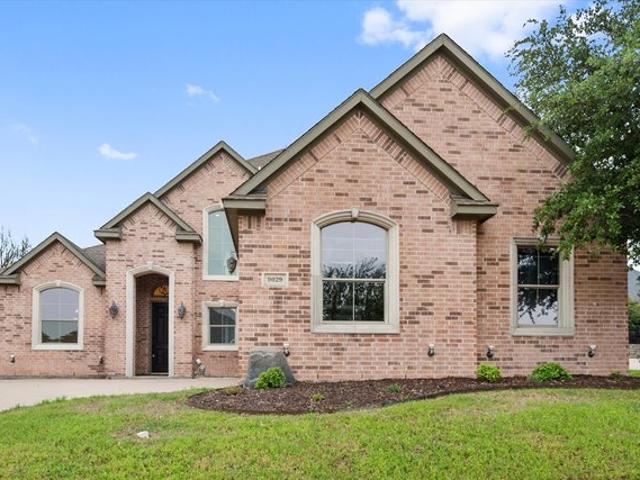 House for sale in Benbrook, Texas