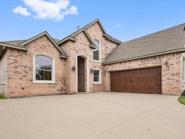 House for sale in Benbrook, Texas