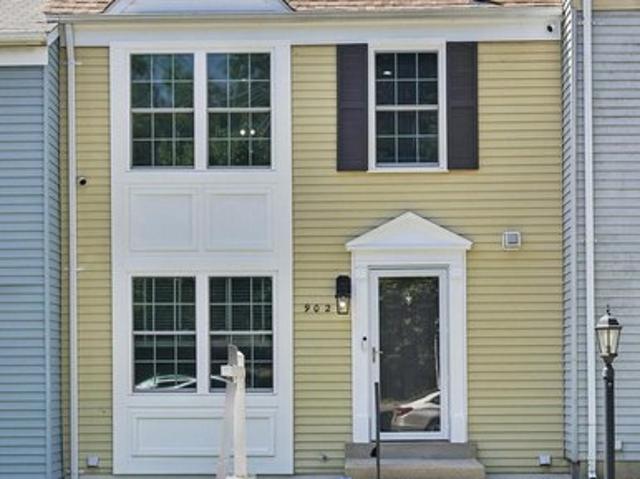 Townhouse for sale in Virginia