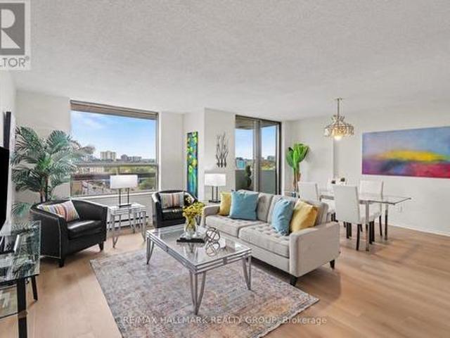 Condo for sale in Rideau-Vanier, Ottawa