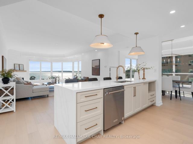 Condo for sale in Barrie, Ontario