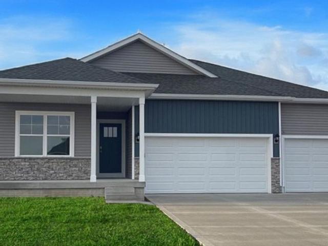 House for sale in Altoona, Iowa