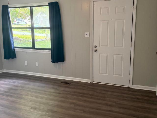 House for sale in Bridgeport, Alabama
