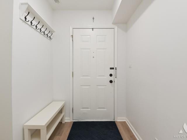 Townhouse for sale in Westmont, Illinois