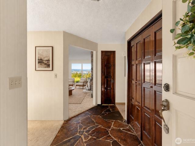 House for sale in Aberdeen, Grays Harbor County