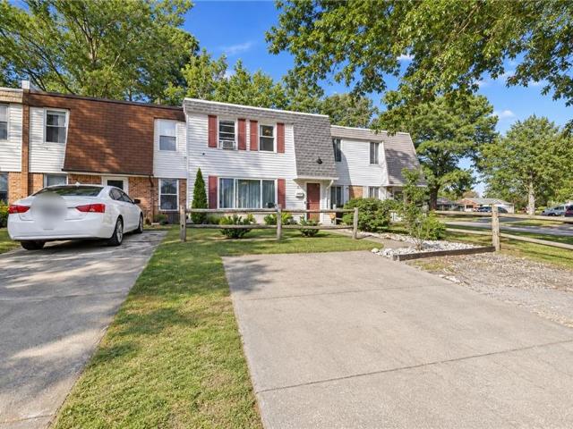 Townhouse for sale in Simonsdale, Portsmouth