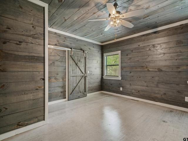 House for sale in Edgewood, Texas