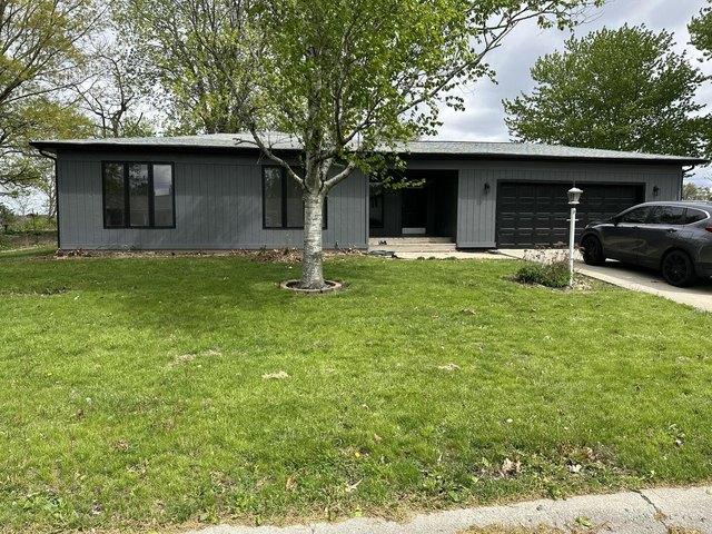 House for sale in Douglas, Illinois