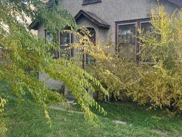 House for sale in Forest Grove, Saskatoon