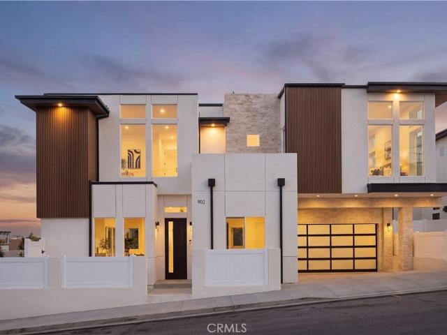 Townhouse for sale in Redondo Beach, California