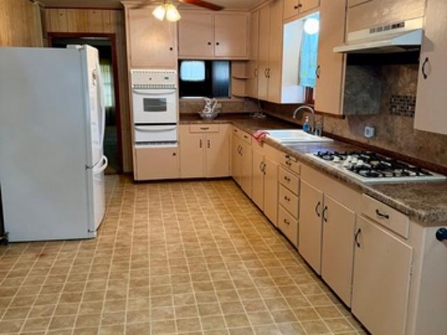 House for sale in Karnes City, Texas