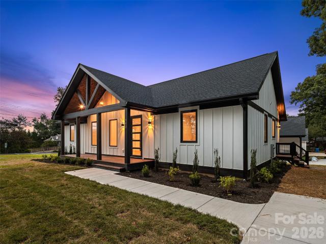 House for sale in Hendersonville, North Carolina