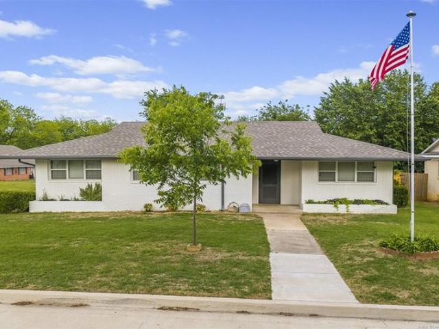 House for sale in Carter, Oklahoma