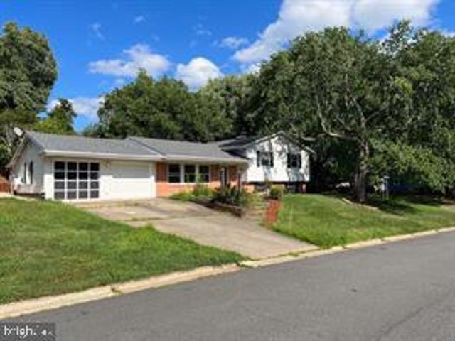 House for sale in Newberry, Sterling
