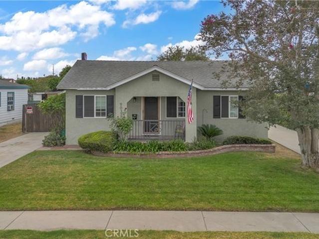 House for sale in Bellflower, California