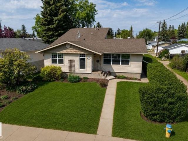 House for sale in Wedgewood, Alberta