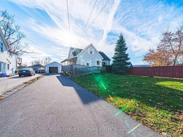 House for sale in Ancaster, Ontario